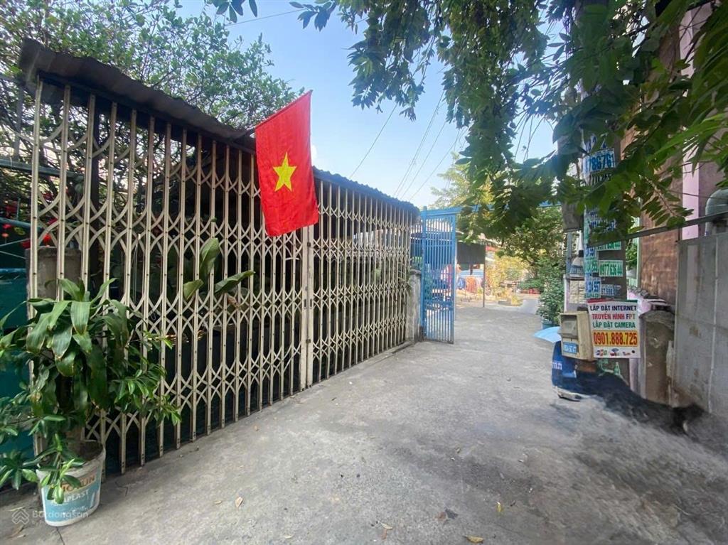 Cần xử lý việc gấp bán 100m2 đất tại đường nam hòa 9 tỷ, cách ga metro 500m