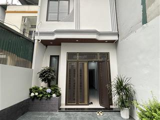 Rẻ nhất long biên, nhà dân xây, đầy đủ nội thất ở luôn, sân rộng để xe thoải mái, 120m2