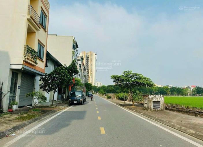 Mảnh đất tđc giang biên siêu đẹp, mặt tiền khủng hiếm có, vỉa hè kinh doanh, sau quy hoạch rực rỡ