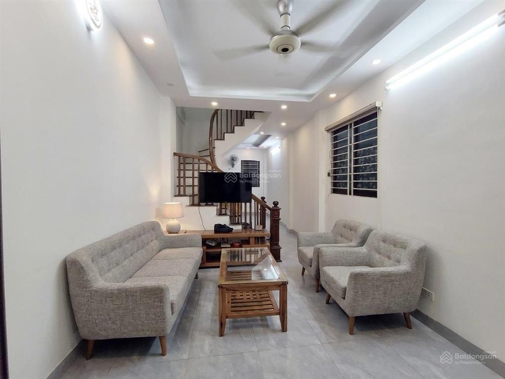 Hiếm  hạ chào 500 triệu duy nhất nhà long biên 40m2  ở luôn  chỉ 7,3 tỷ