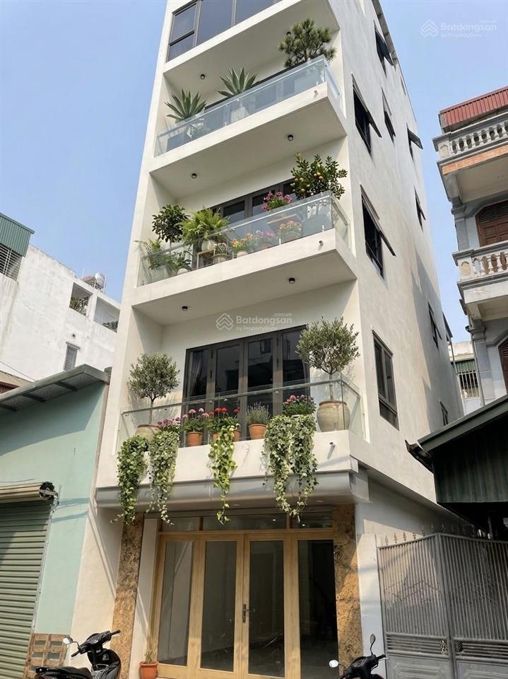 Bán nhà phố trạm, gần cầu vĩnh tuy, 45m2, 7 tầng thang máy, ngõ thông, ô tô vào nhà