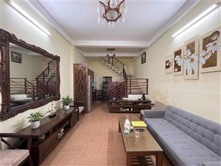 Bán nhà bồ đề, gần hồ, 50m2, dân xây, 03 phòng ngủ, giá tốt