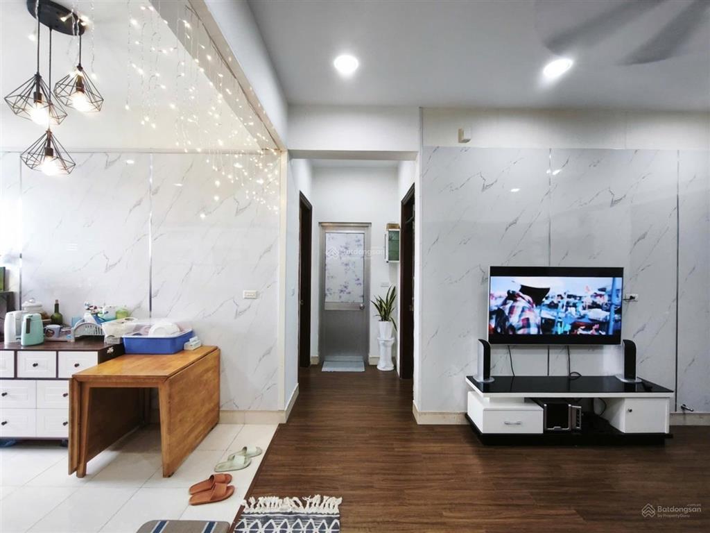 Cần bán căn hộ chung cư ct9c kđt việt hưng, 73,3m2, 02pn, 02 vs, chỉ 3,5 tỷ
