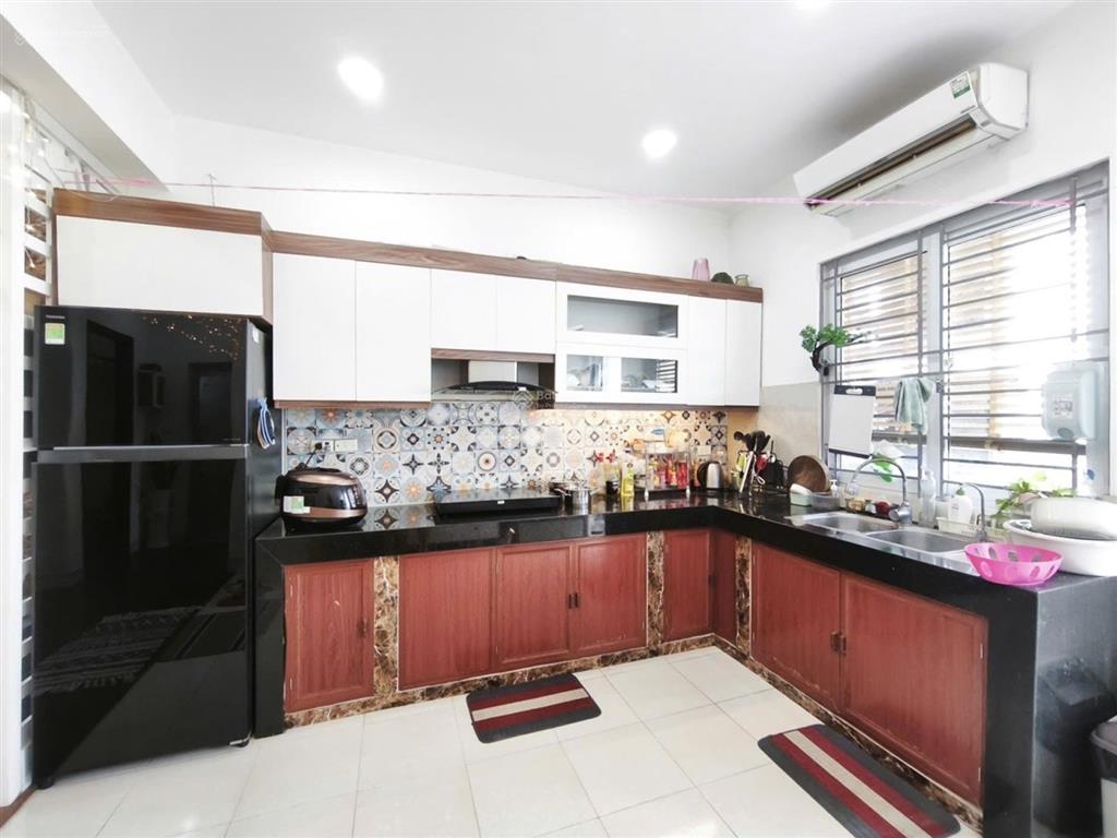 Cần bán căn hộ chung cư ct9c kđt việt hưng, 73,3m2, 02pn, 02 vs, chỉ 3,5 tỷ
