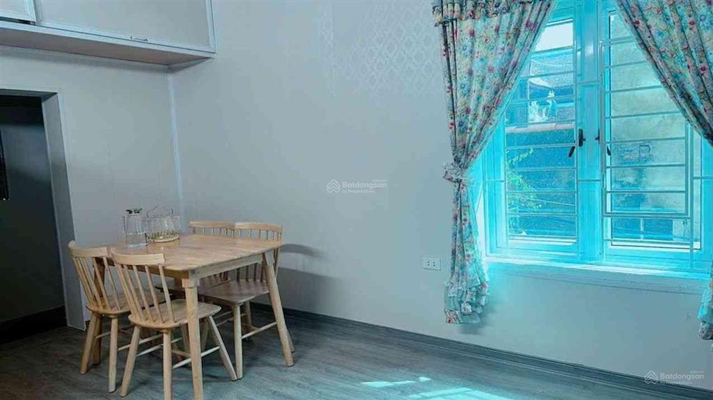 Cần bán căn hộ tập thể ngõ 12 thạch bàn, 30m2, chỉ 1,98 tỷ