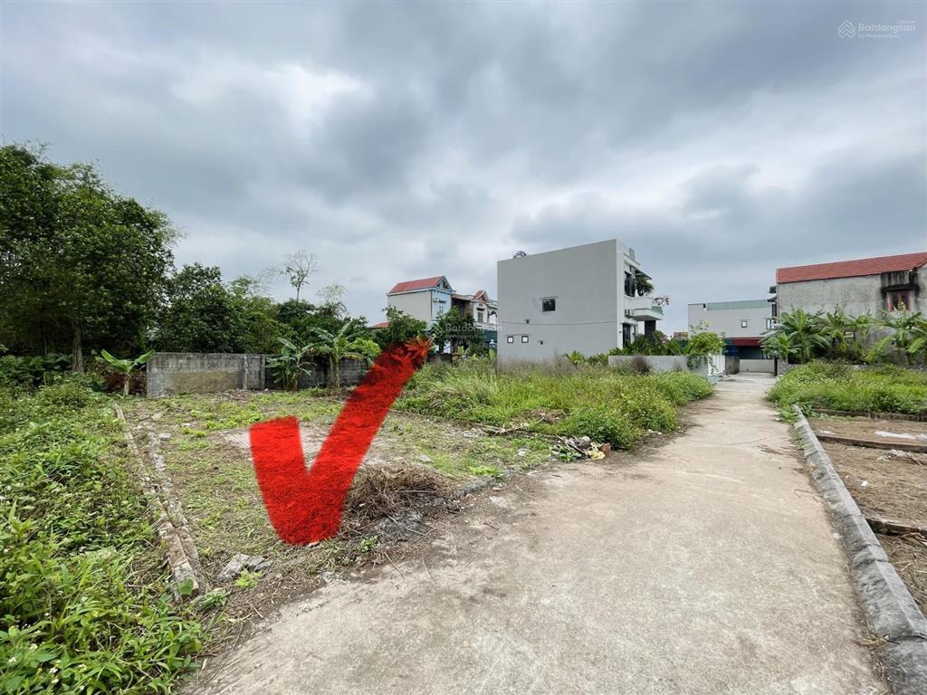 Hơn 1 tỷ có ngay mảnh đất vuông vắn cực đẹp, lô góc hai mặt tiền, 75m2