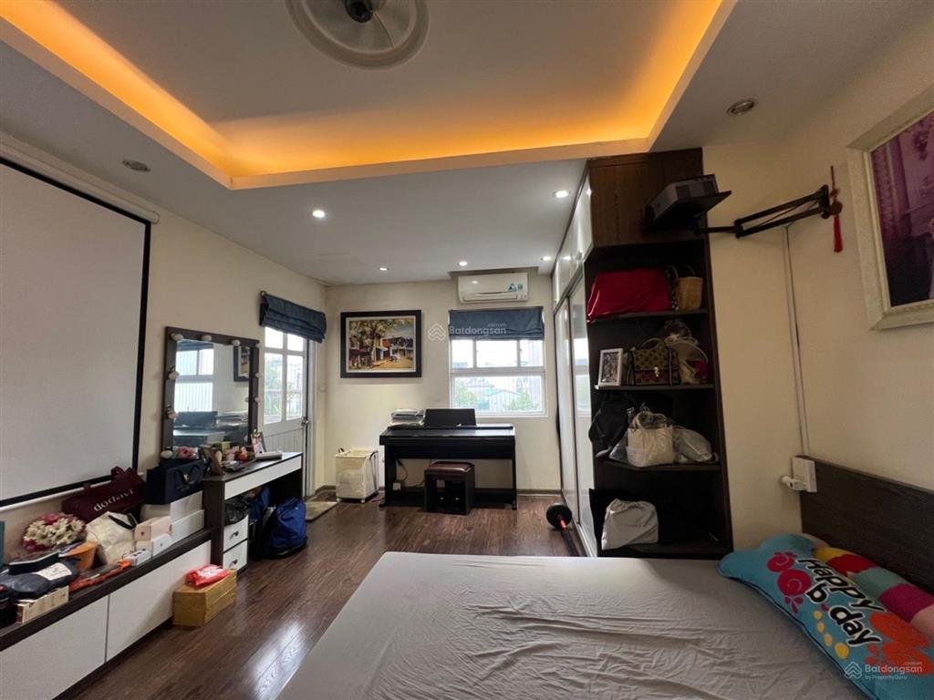 Cần bán căn chung cư ct1b thạch bàn, 98m2, 03 pn, đầy đủ nội thất, chỉ 6 tỷ