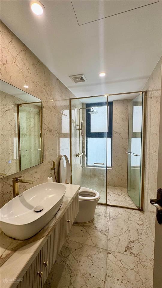 12 tỷ  120m2, cần bán căn hộ tầng cao tòa no5 berriver, 03 pn, 02 vs, căn góc