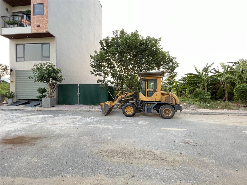 Chính chủ cần bán mảnh đất đấu giá cự khối, vỉa hè, ô tô tránh, hai mặt đường, 74,6m2, hơn 17 tỷ