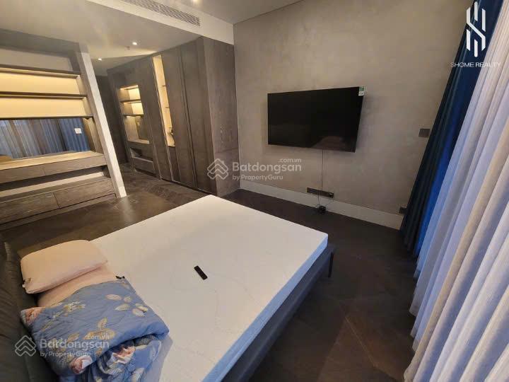 The river cho thuê penthouse  3pn sân vườn riêng, tầng cao