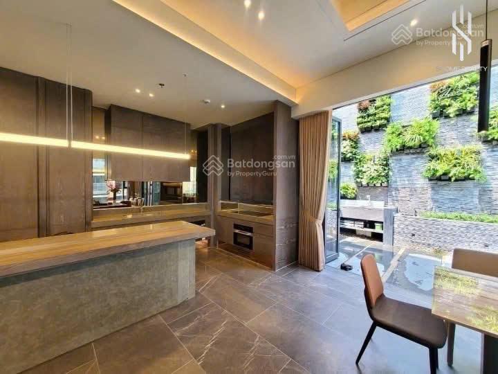 The river cho thuê penthouse  3pn sân vườn riêng, tầng cao