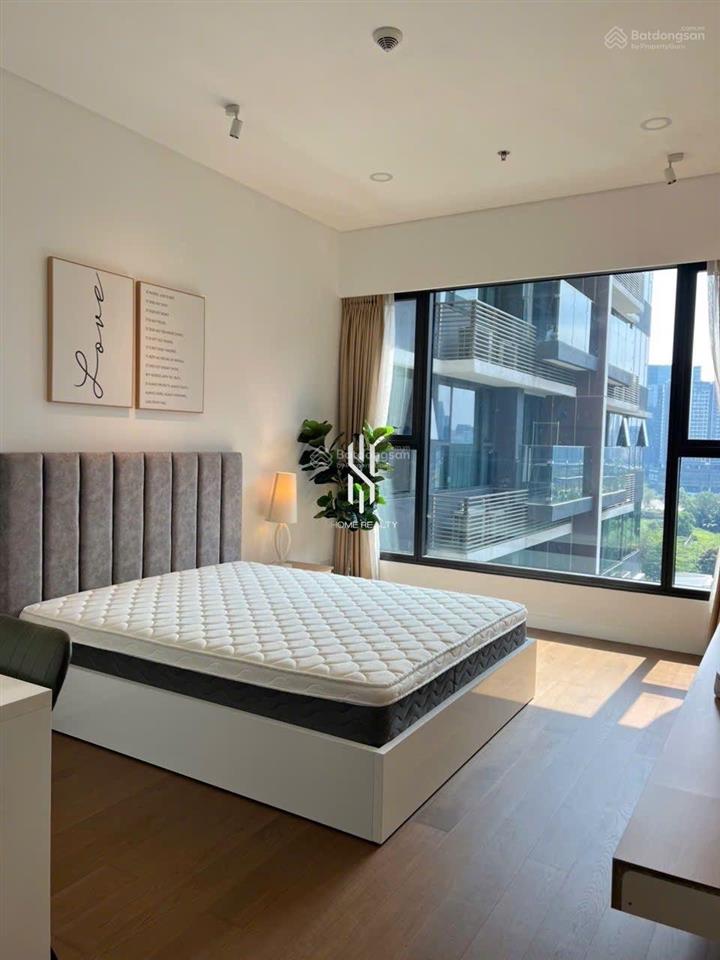 Cho thuê the river  2pn full nội thất  tầng cao, view quận 1