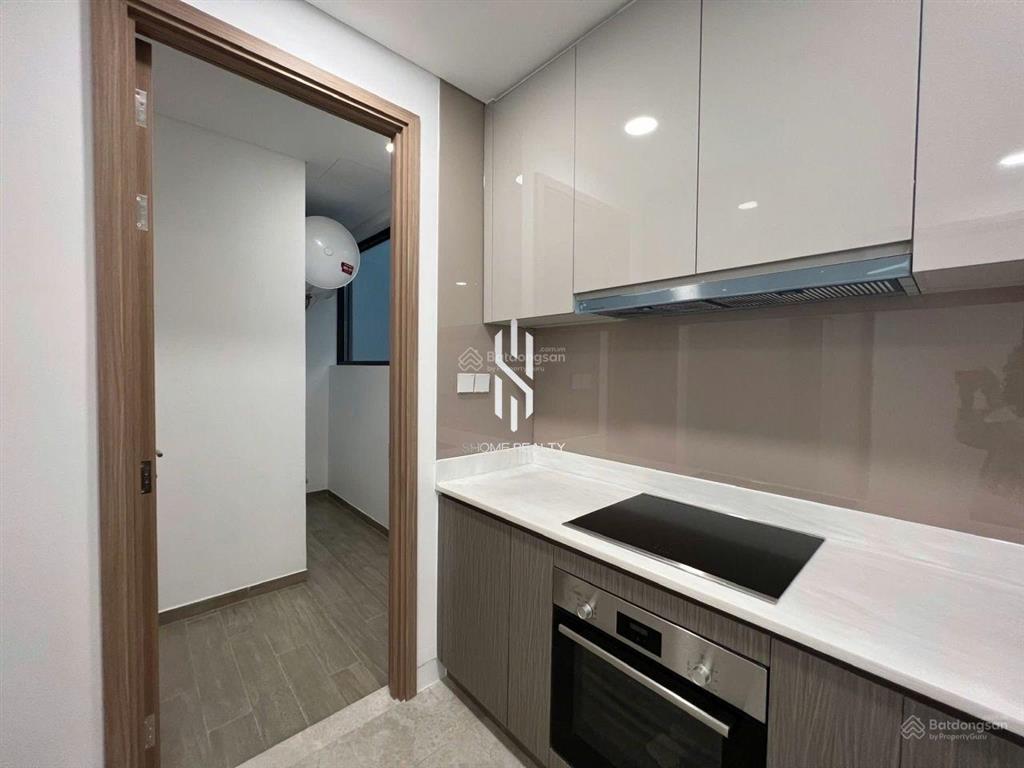 Cho thuê the river  3pn 2wc tầng cao thoáng mát  vào ở liền