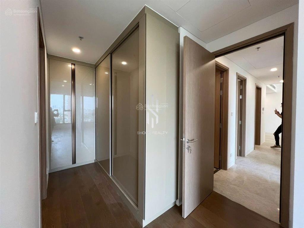 Cho thuê the river  3pn 2wc tầng cao thoáng mát  vào ở liền