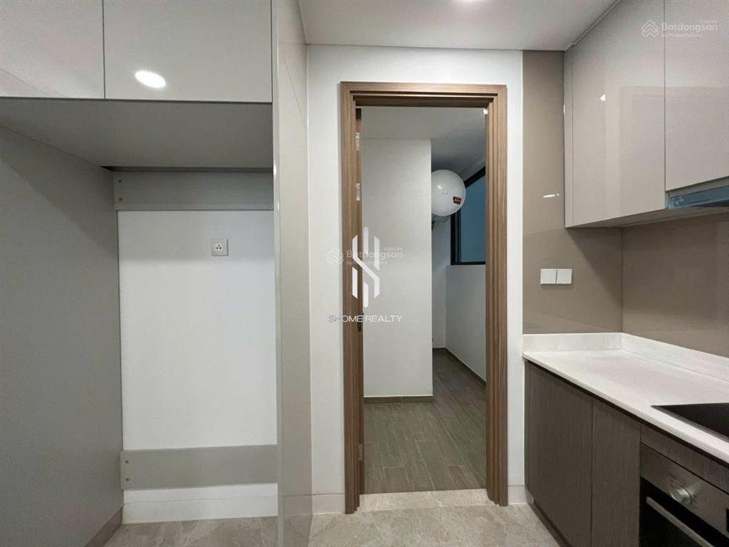 Cho thuê the river  3pn 2wc tầng cao thoáng mát  vào ở liền