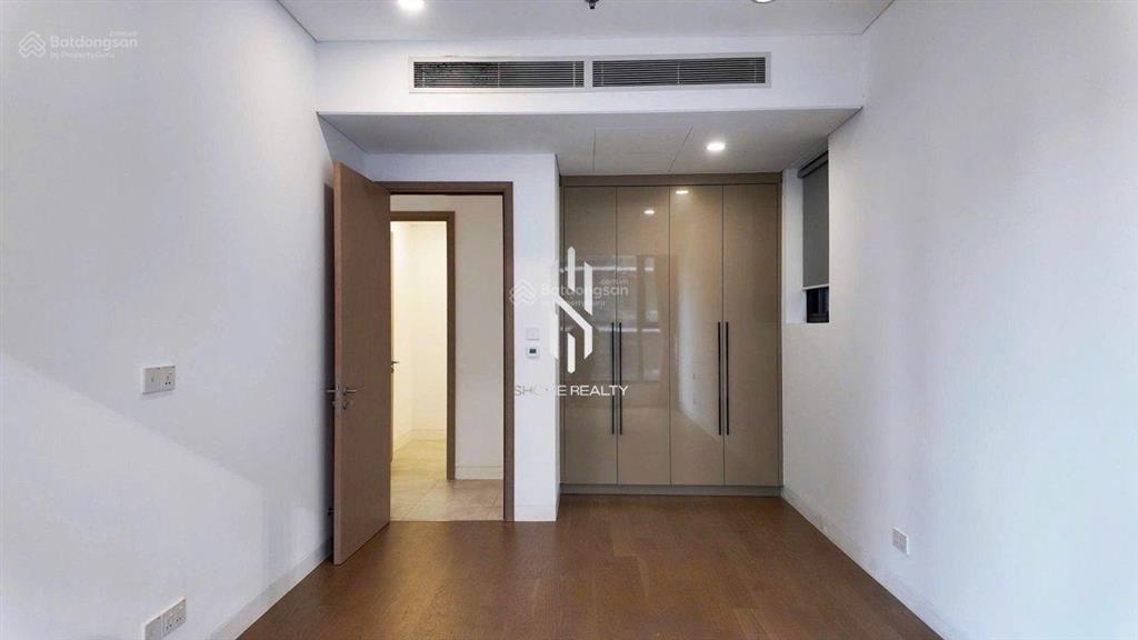 The river  4pn  ntcb trực diện sông view đẹp  diện tích lớn