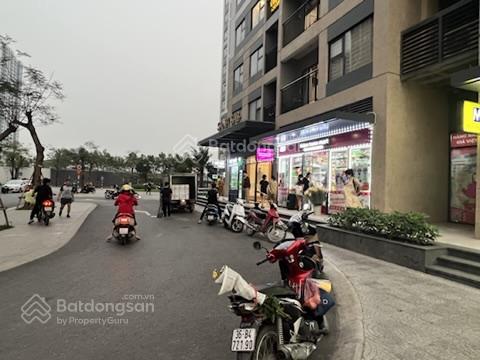 Bán shop chân đế vị trí mặt sảnh sẵn cho thuê dòng tiền ổn định, sổ đỏ lâu dài sẵn sổ