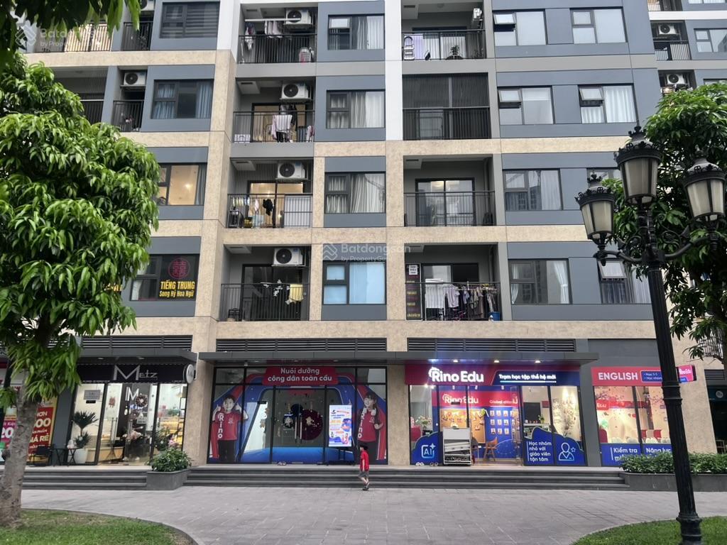 Hot hot cần bán gấp căn shop chân đế toà nhà s2 vinhomes smart city sổ đỏ lâu dài cho thuê 1tr/m2