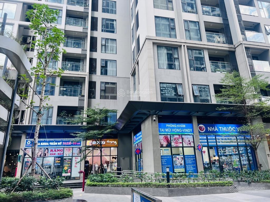 Shop chân đế masteri west heights vinhomes smart city tây mỗ sẵn sổ đỏ lâu dài, sẵn hđ thuê 5 năm.