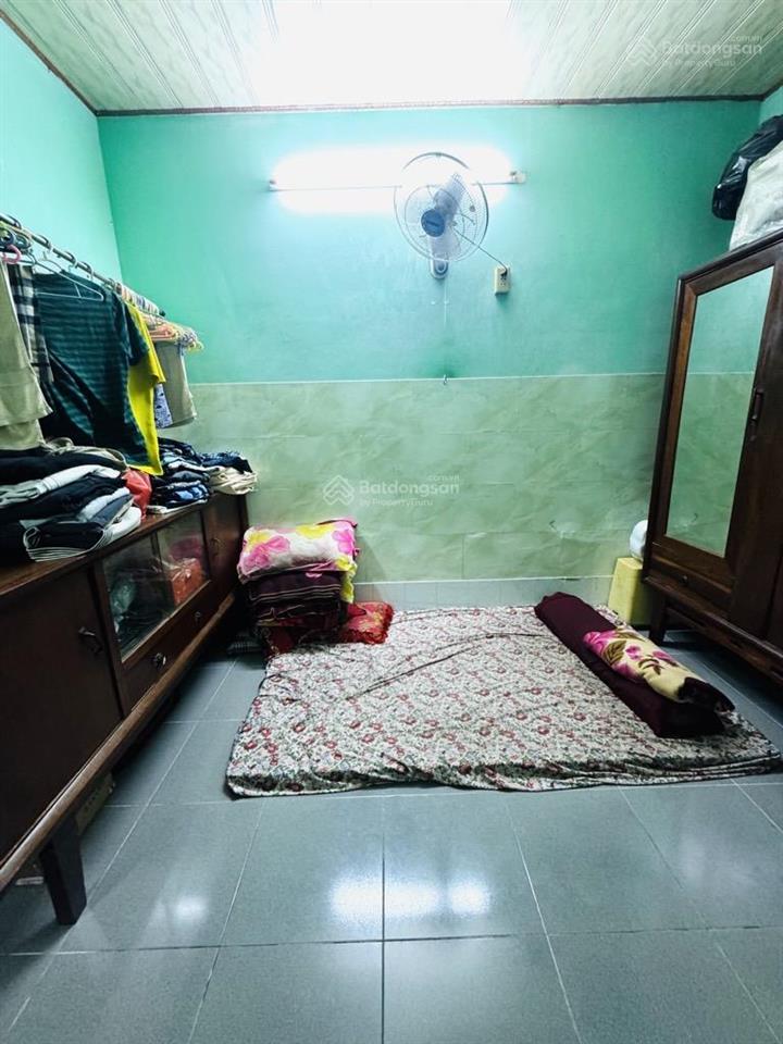 Bán đất tặng nhà  sát hẻm xe tải  dtsd 90 m2 ngang 4.8m  nở hậu  chính chủ lâu đời  9.2 tỷ tl