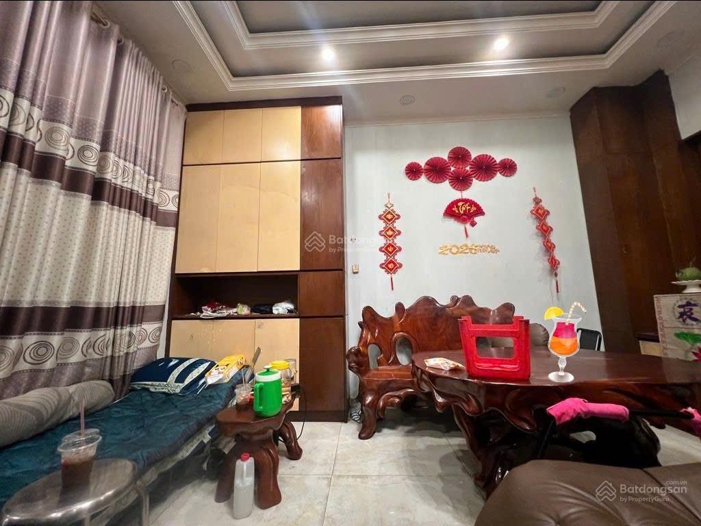 Siêu phẩm nhà thang máy ngay phan xích long  118m2 ngang đẹp 5.2m 5 tầng  20 tỷ tl