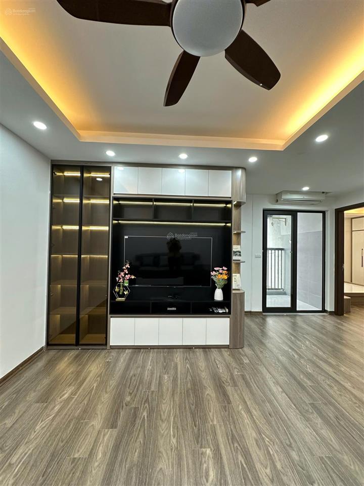 Bán căn hộ chung cư oct1 dn1 bắc linh đàm, 3 pngủ, 2 vệ sinh, căn góc, 2 mặt thoáng, giá chỉ 5.9 tỷ