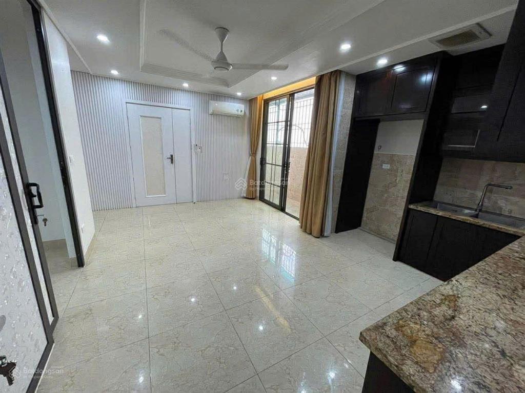 Bán căn hộ chung cư hh4c linh đàm, 3 phòng ngủ, 2 vệ sinh, giá chỉ 2.7 tỷ