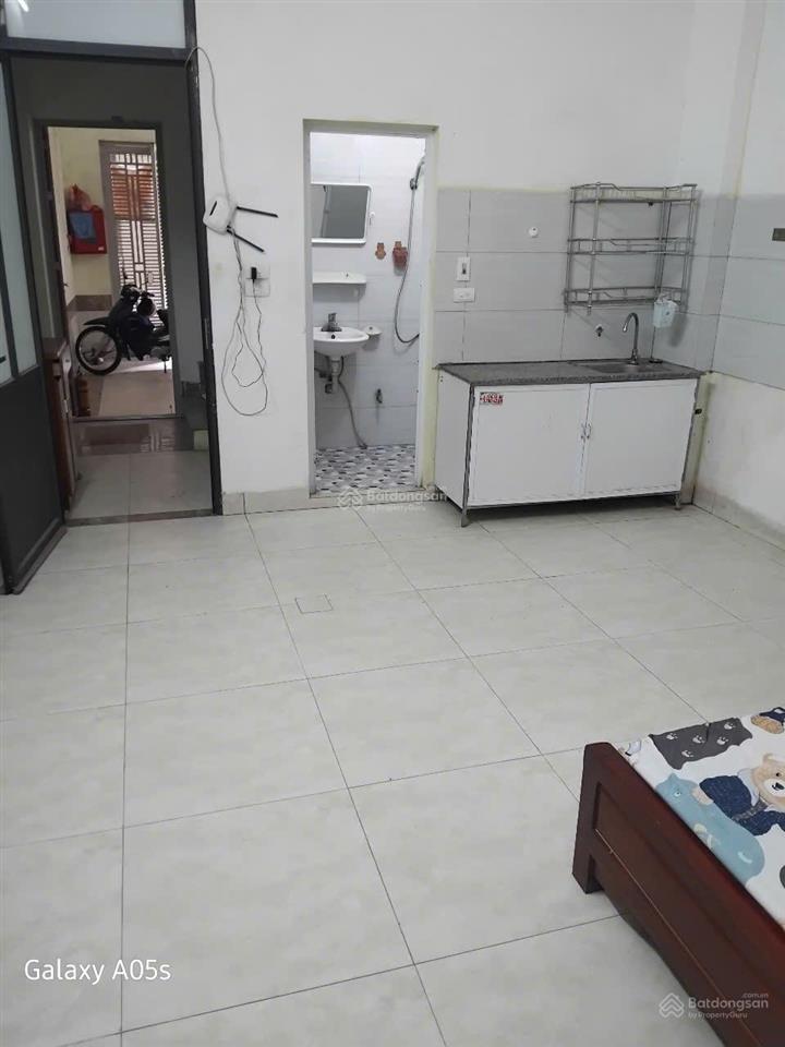 Phòng đẹp ngõ 43 trung kính kk 3.5 triệu, vào ở ngay