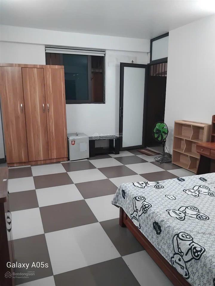 Ngõ 99 trung kính 27m2 full đồ, thang máy giá chỉ 4.8 triệu