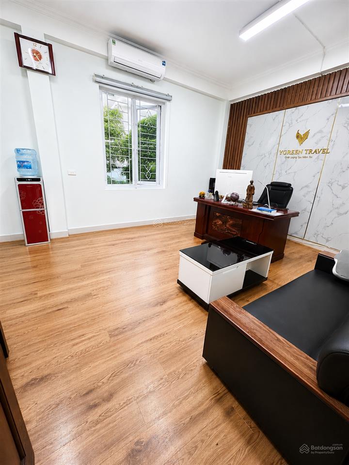 Văn phòng 35m² full nội thất chỉ 6 triệu  mặt phố nguyễn ngọc vũ, view thoáng đẹp