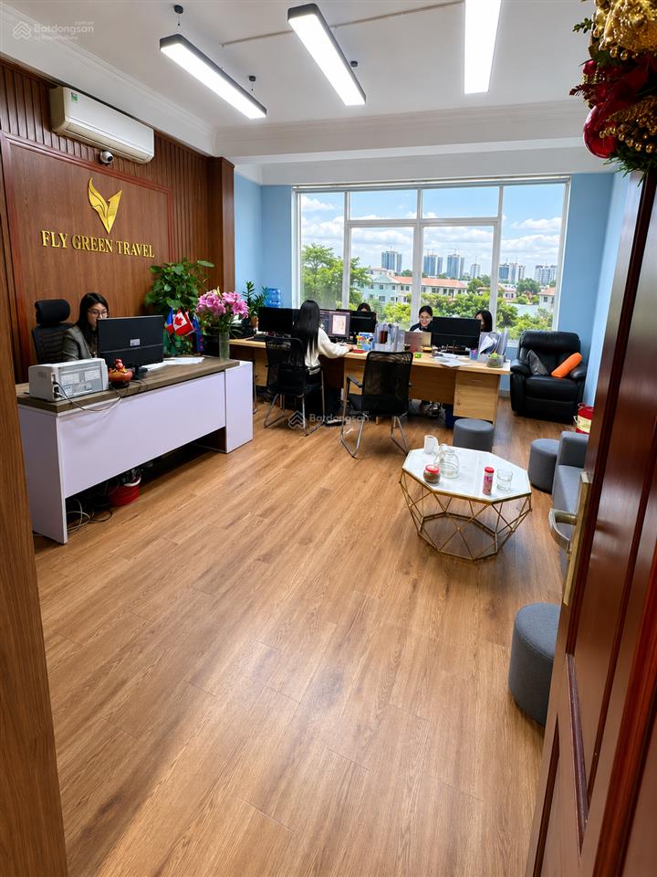 Cho thuê văn phòng mặt phố nguyễn ngọc vũ dt 40m2 giá chỉ 7 triệu