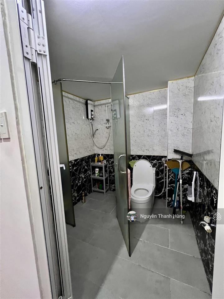 Bán nhà 2 tầng đúc hẻm xe hơi ht13 quận 12 giá tốt 4,18 tỷ, diện tích 68m2 (4x17m) cn 54m2