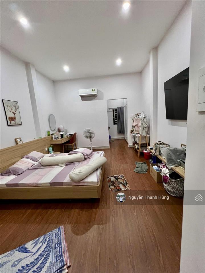 Bán nhà 2 tầng đúc hẻm xe hơi ht13 quận 12 giá tốt 4,18 tỷ, diện tích 68m2 (4x17m) cn 54m2