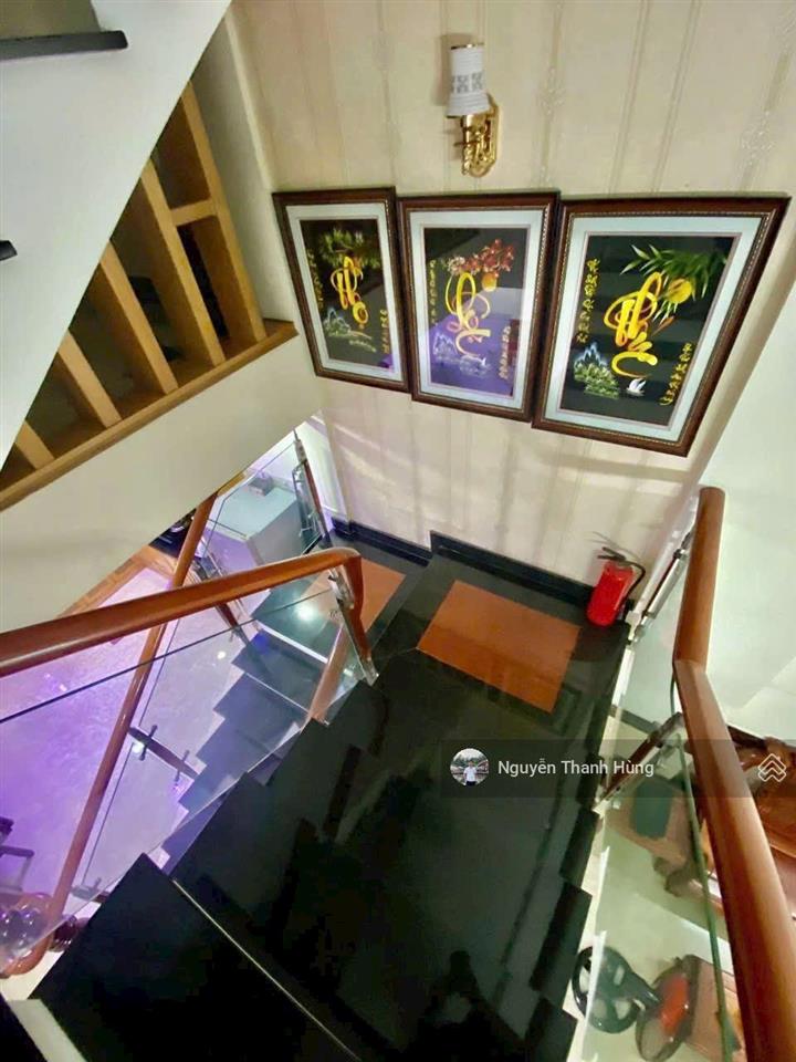 Bán nhà 4 tầng đúc hẻm xe hơi thông gần hiệp thành city q12 giá rẻ 5,8 tỷ
diện tích 60m2 (4,5x13,5)