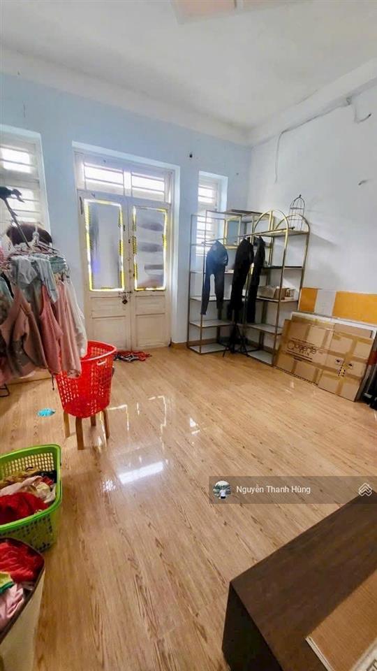 Bán nhà 2 tầng đúc hẻm xe hơi, tương lai mặt tiền 30m lâm thị hố q12 giá rẻ 6,5 tỷ
diện tích 100m2
