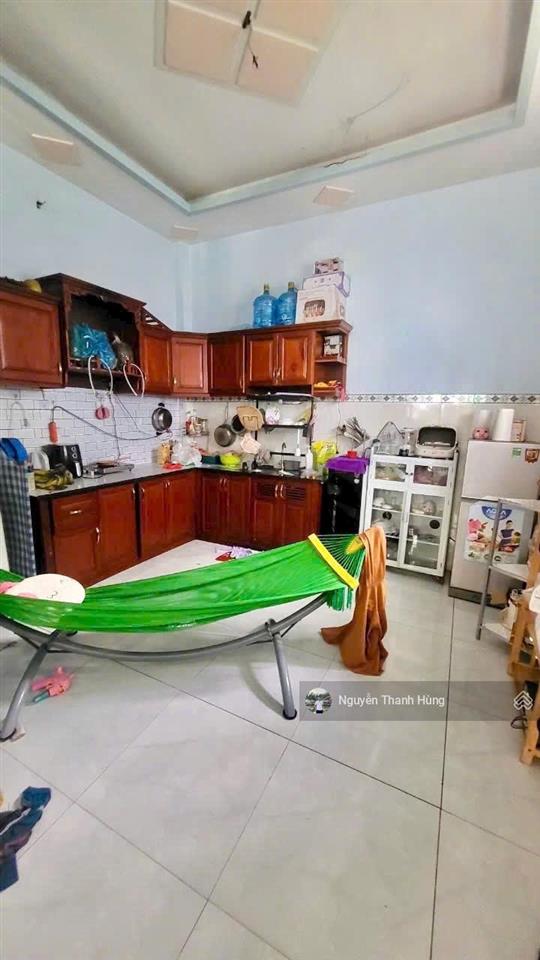 Bán nhà 2 tầng đúc hẻm xe hơi, tương lai mặt tiền 30m lâm thị hố q12 giá rẻ 6,5 tỷ
diện tích 100m2