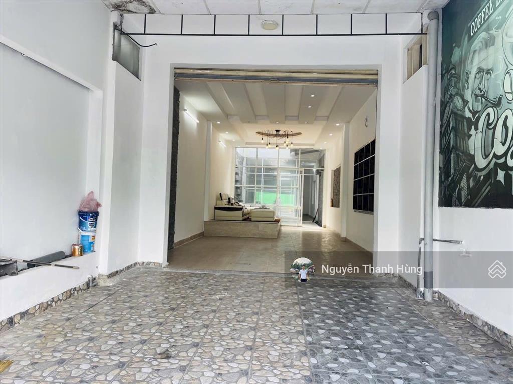 Bán nhà mặt tiền lê thị riêng ngay nhà máy bia tiger giá rẻ 11,5 tỷ
diện tích 115m2 (4x29)