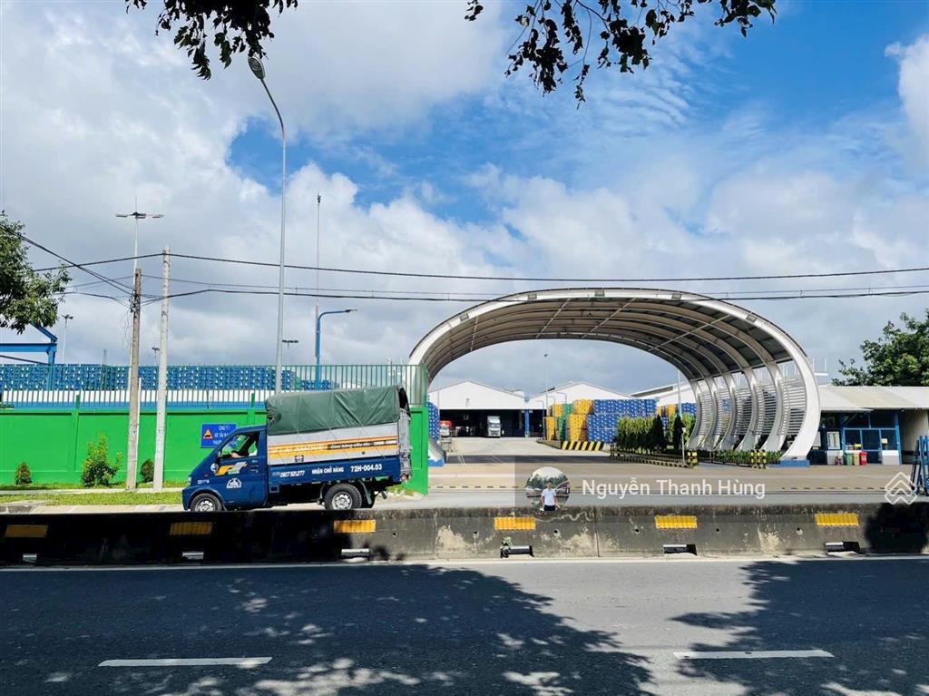 Bán nhà mặt tiền lê thị riêng ngay nhà máy bia tiger giá rẻ 11,5 tỷ
diện tích 115m2 (4x29)