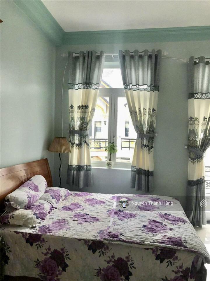 Bán nhà 3 tầng đúc hẻm xe hơi huỳnh thị hai q12 giá rẻ 6,4 tỷ
diện tích 82m2 (4,6x18)