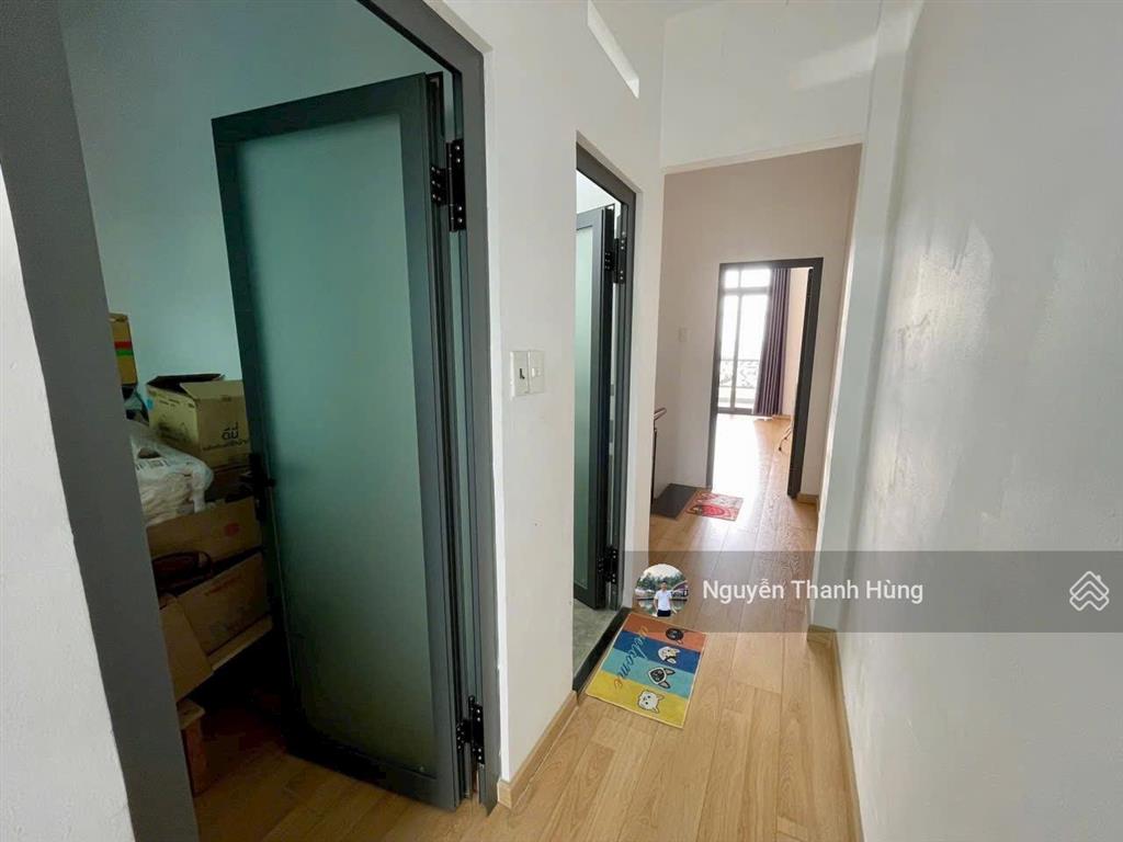 Bán nhà 3 tầng đúc hẻm xe tải khu phân lô phạm văn chiêu gò vấp giá rẻ 7,2 tỷ
diện tích 60m2 (4x15)