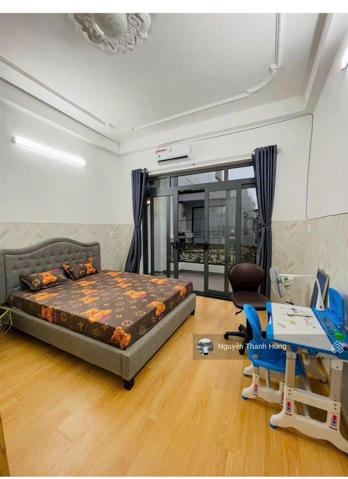 Bán nhà 3 tầng đúc hẻm xe tải khu phân lô phạm văn chiêu gò vấp giá rẻ 7,2 tỷ
diện tích 60m2 (4x15)