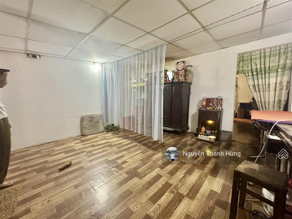 Bán nhà mặt tiền kinh doanh lâm thị hố quận 12 giá rẻ 6,85 tỷ
diện tích 79m2 (4x20)