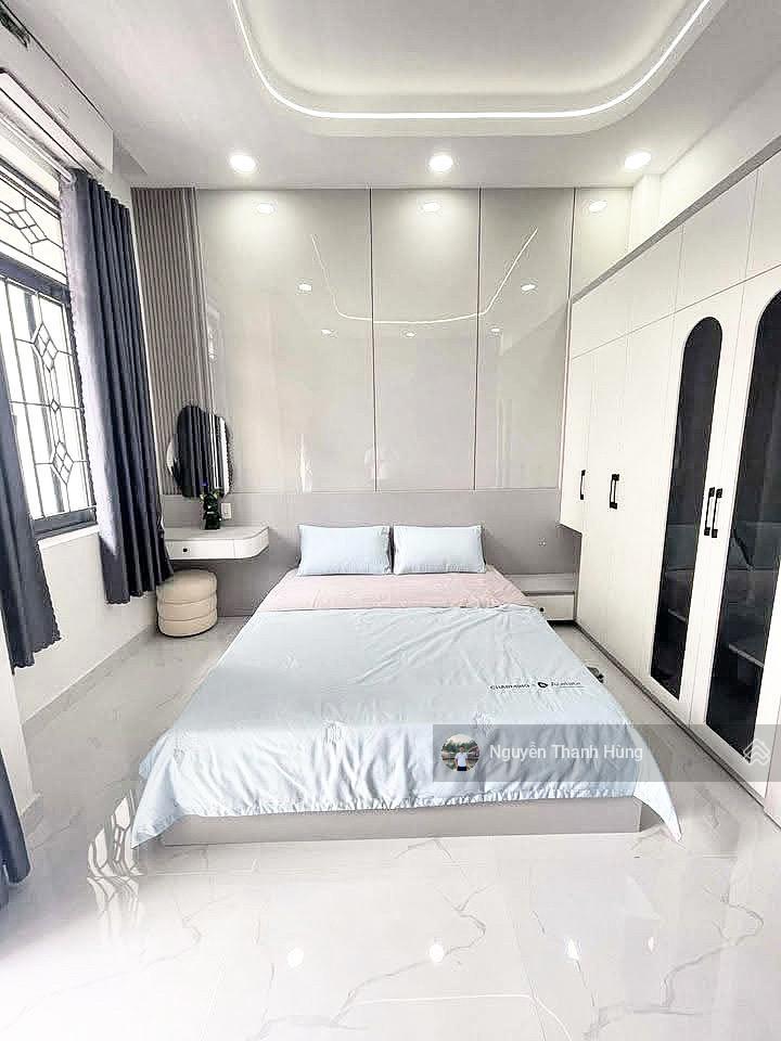 Bán nhà 3 tầng mới tinh full nội thất hẻm xe hơi tch08 q12 giá rẻ 5,78 tỷ
diện tích 58m2 (4x15)