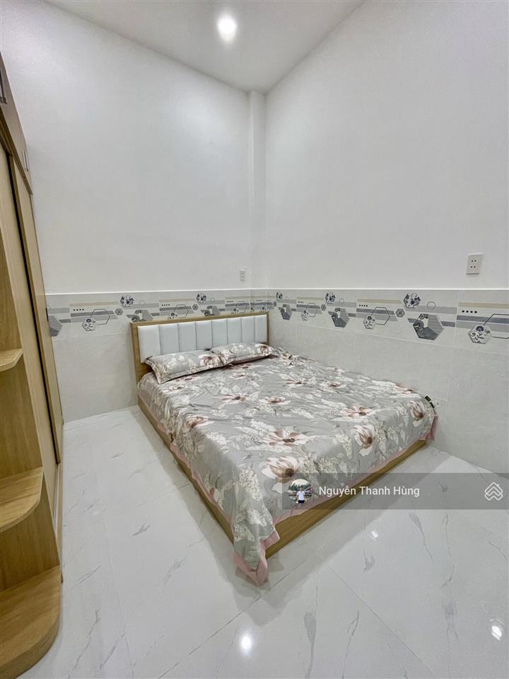 Bán nhà giá rẻ như lô đất ngay ubnd phường tân thới hiệp quận 12 chỉ 4,39 tỷ
diện tích 77m2 (4,5x17