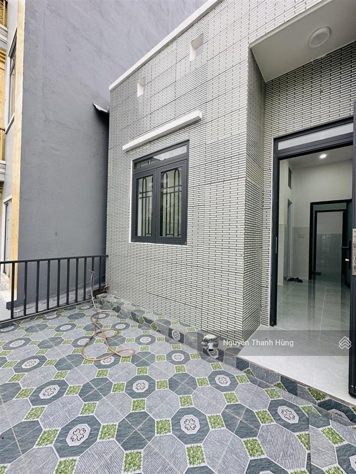 Bán nhà 2 tầng đúc hẻm xe hơi đông bắc quận 12 giá rẻ 4,15 tỷ
diện tích 56m2 (4x14)