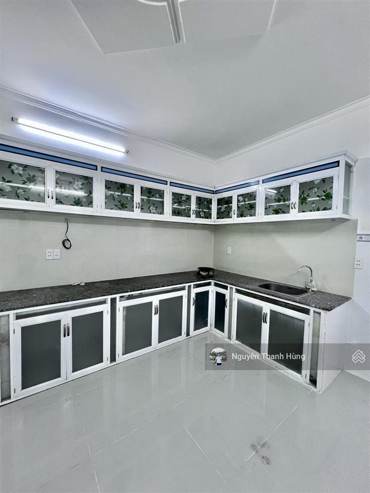 Bán nhà 2 tầng đúc hẻm xe hơi ht17 quận 12 giá rẻ 4,15 tỷ, diện tích 60m (4x15)