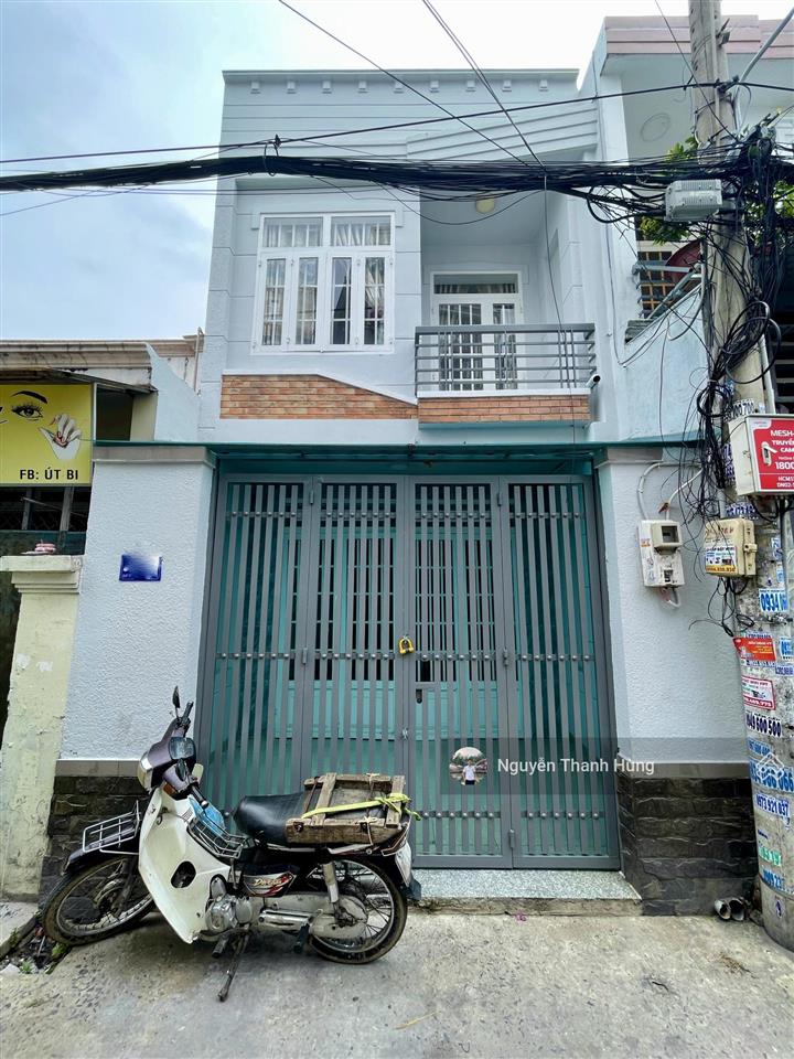 Bán nhà 2 tầng đúc hẻm xe hơi ht17 quận 12 giá rẻ 4,15 tỷ, diện tích 60m (4x15)
