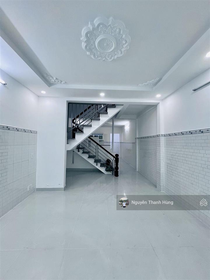 Bán nhà 2 tầng đúc hẻm xe hơi ht17 quận 12 giá rẻ 4,15 tỷ, diện tích 60m (4x15)