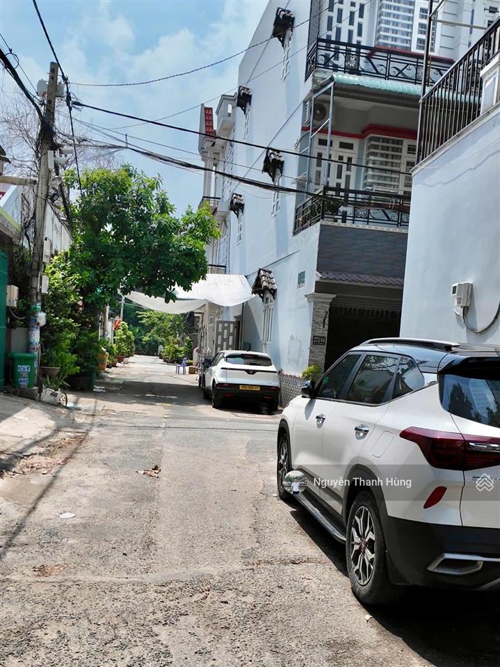 Bán nhà 2 tầng đúc hẻm xe hơi trần thị năm q12 giá tốt 7,9 tỷ. diện tích 136m2 (5x27)