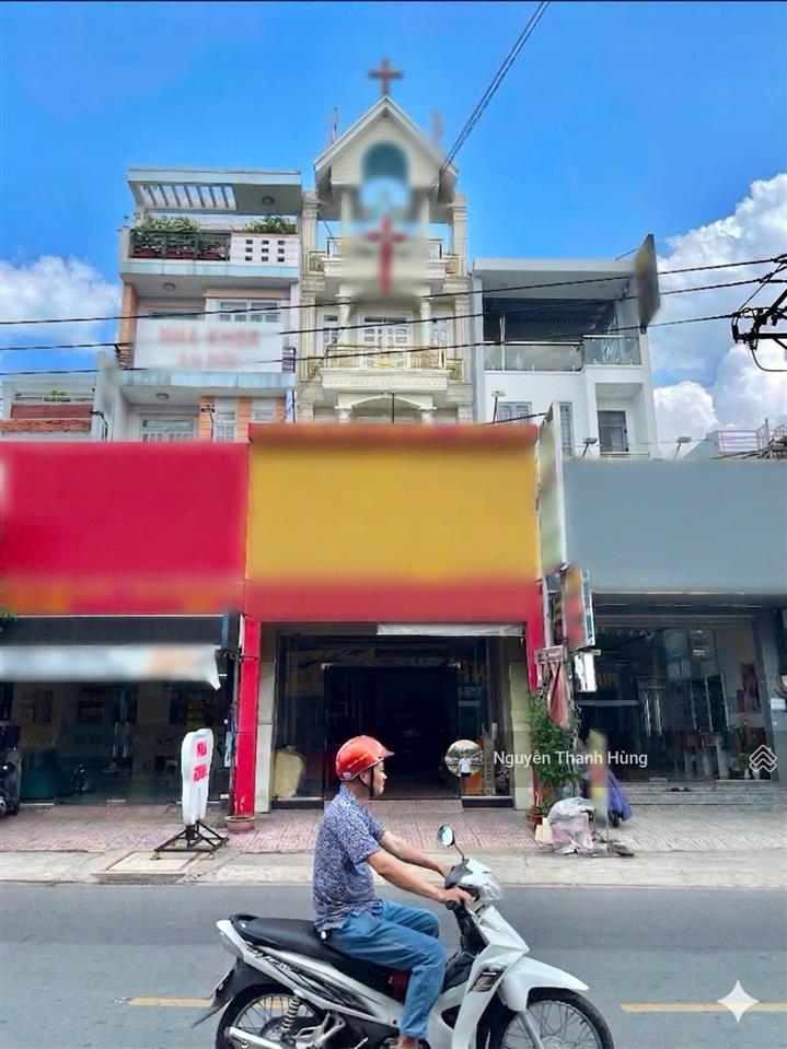 Mặt tiền nguyễn ảnh thủ 4 tầng đúc kinh doanh đa ngành nghề giá rẻ 10,5 tỷ
diện tích 100m2 (5x20)